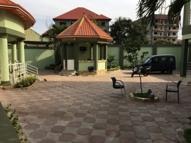 Maison à Sonfonia, Maisons, Conakry