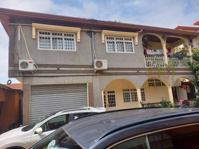 Bâtiment à Lambanyi, Maisons, Conakry