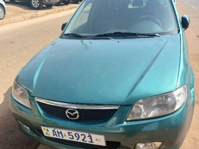 Mazda 323f, Voitures, Conakry