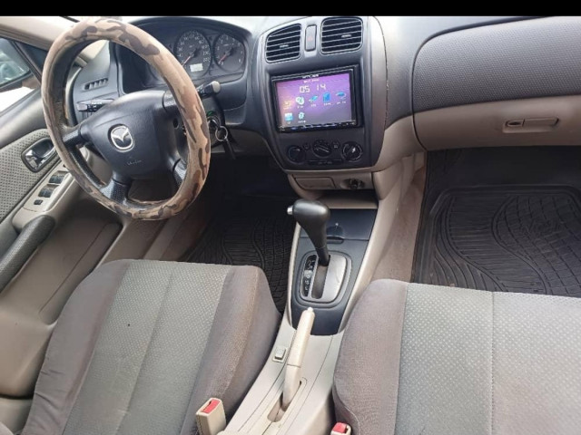Mazda 323f, Voitures, Conakry