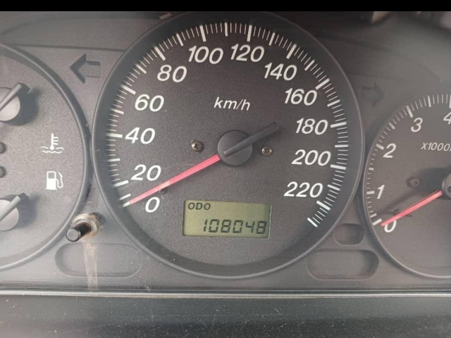 Mazda 323f, Voitures, Conakry