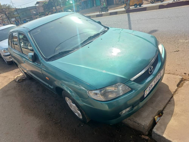 Mazda 323f, Voitures, Conakry