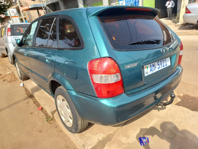 Mazda 323f, Voitures, Conakry