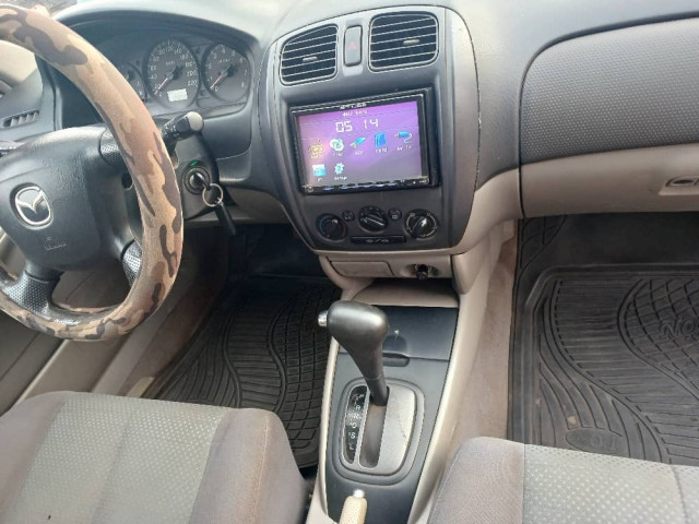 Mazda 323f, Voitures, Conakry