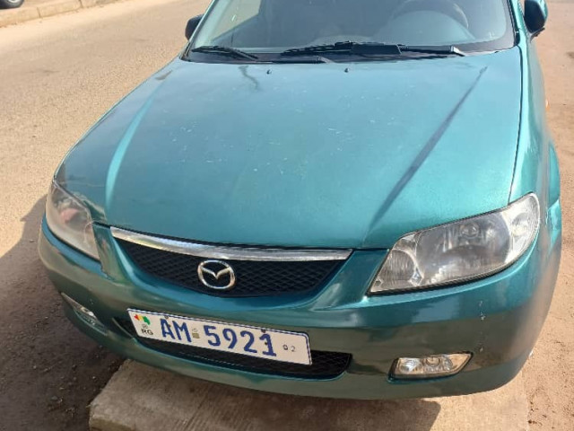 Mazda 323f, Voitures, Conakry