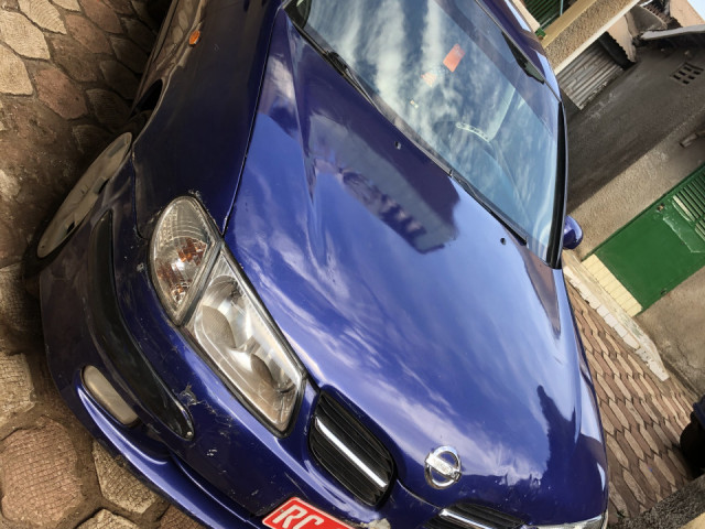 Nissan Almera, Voitures, Conakry