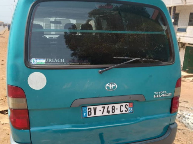 Toyota Hiace, Camions - Autobus, Conakry