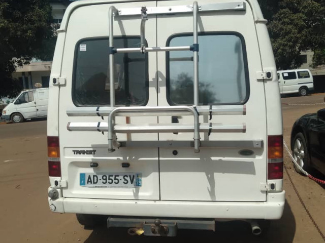 Ford Transit, Camions - Autobus, Conakry