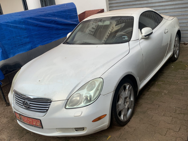 Lexus SC, Voitures, Conakry