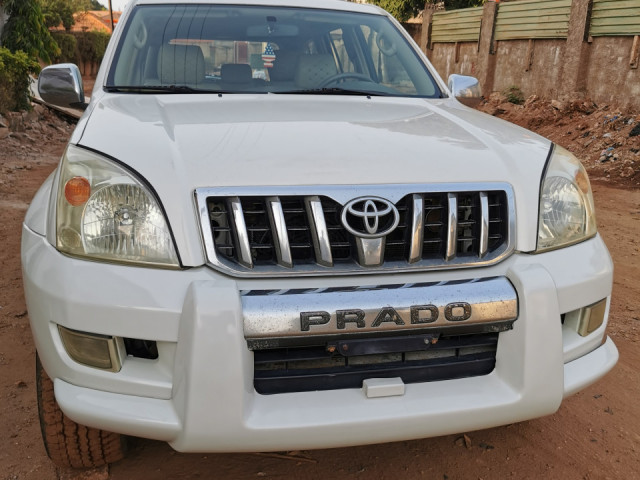 Toyota Land Cruiser Prado, Voitures, Conakry