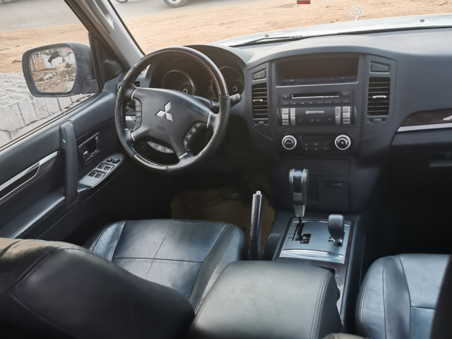 Mitsubishi Pajero, Voitures, Conakry