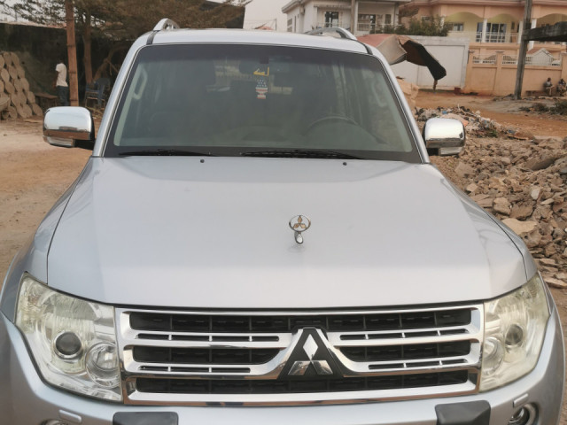 Mitsubishi Pajero, Voitures, Conakry