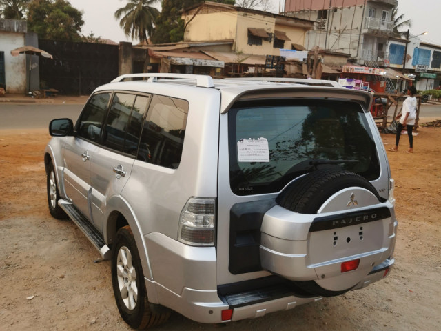 Mitsubishi Pajero, Voitures, Conakry