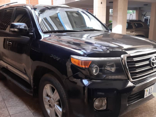 Toyota Land Cruiser, Voitures, Conakry