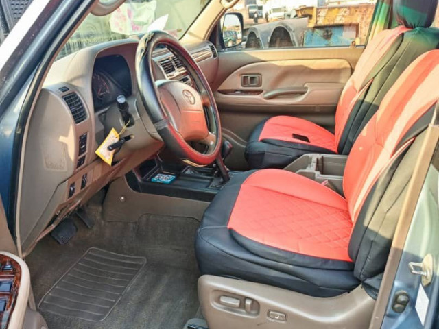 Toyota Land Cruiser Prado, Voitures, Conakry