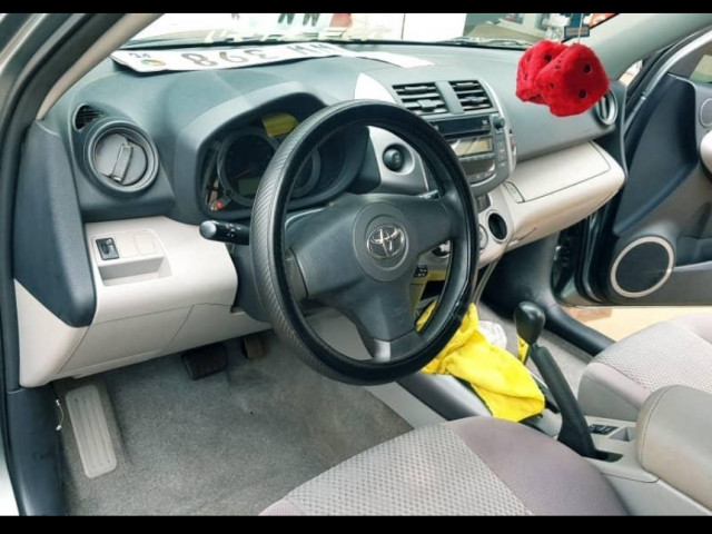 Toyota RAV4, Voitures, Conakry