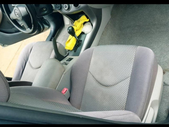 Toyota RAV4, Voitures, Conakry