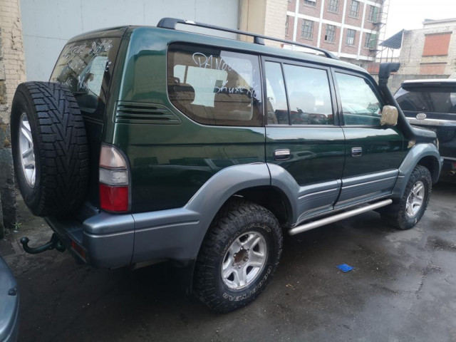 Toyota Land Cruiser Prado, Voitures, Conakry