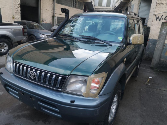 Toyota Land Cruiser Prado, Voitures, Conakry