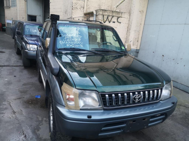 Toyota Land Cruiser Prado, Voitures, Conakry