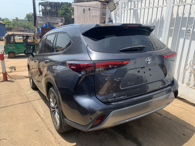 Toyota Highlander, Voitures, Conakry