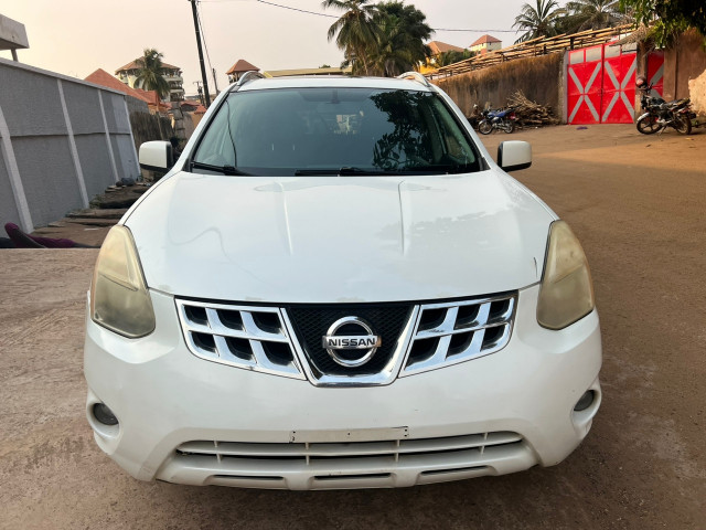 Nissan Rogue, Voitures, Conakry