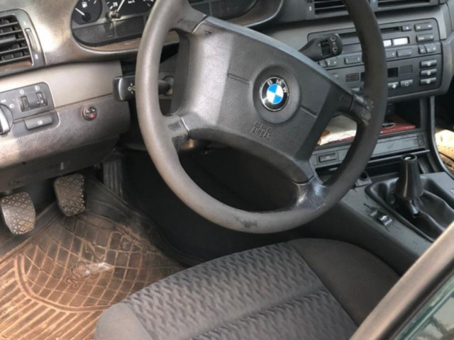 BMW Série 3, Voitures, Conakry