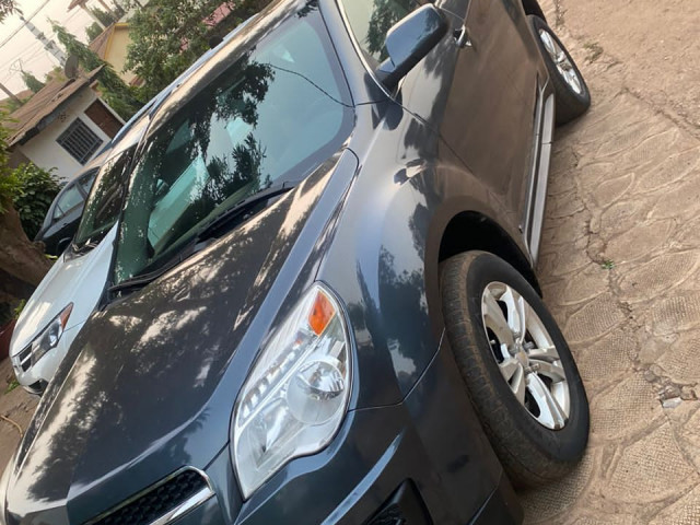 Chevrolet Equinox, Voitures, Conakry
