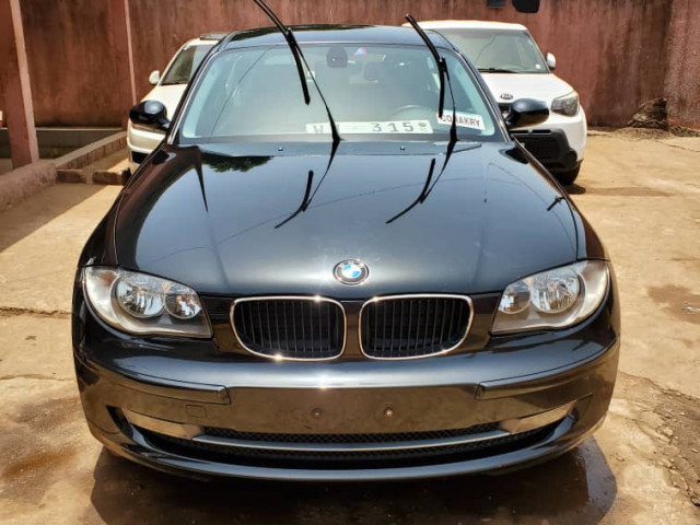 BMW Série 1, Voitures, Conakry