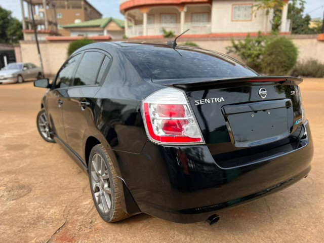 Nissan Sentra, Voitures, Conakry