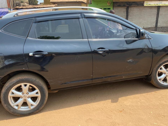 Nissan Rogue, Voitures, Conakry