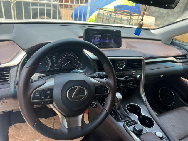 Lexus RX 350, Voitures, Conakry