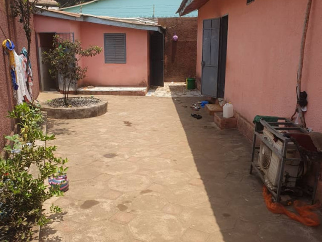 Maison à Lambanyi, Maisons, Conakry
