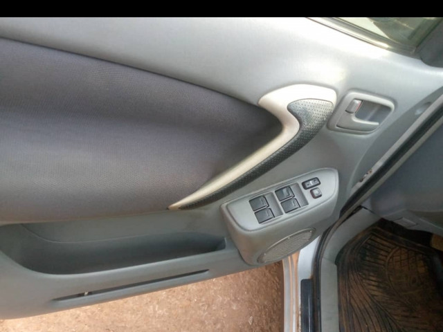 Toyota RAV4, Voitures, Conakry