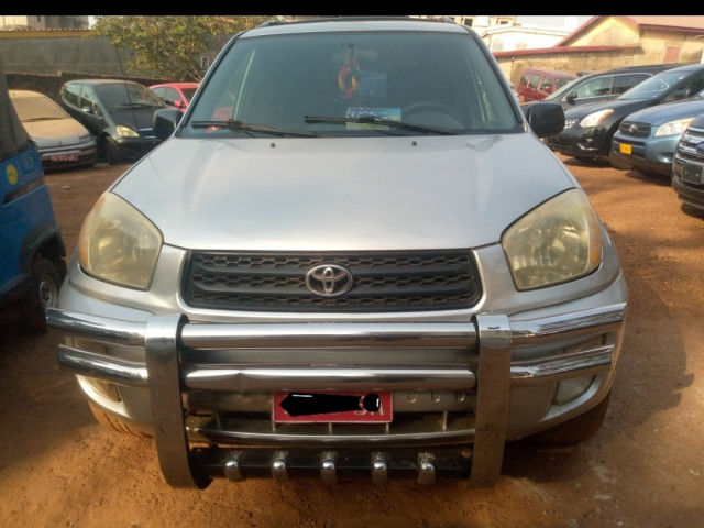 Toyota RAV4, Voitures, Conakry