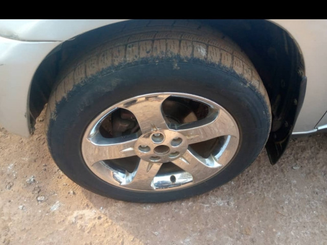Toyota RAV4, Voitures, Conakry
