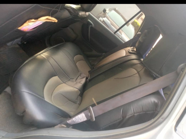 Toyota RAV4, Voitures, Conakry