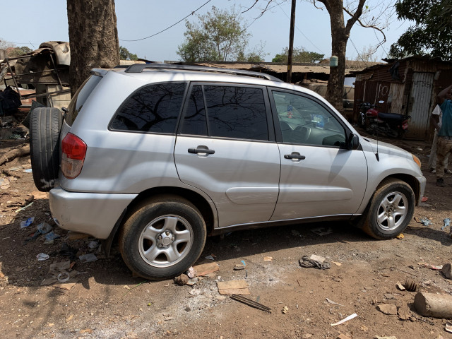 Toyota Rav4, Voitures, Conakry
