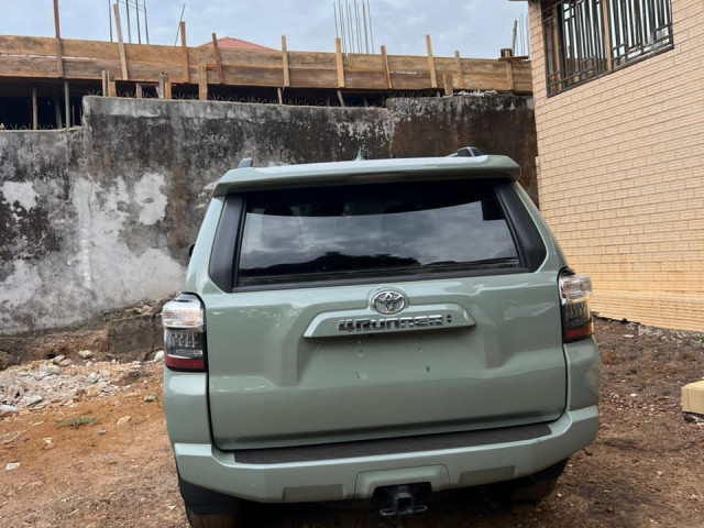 Toyota 4Runner, Voitures, Conakry