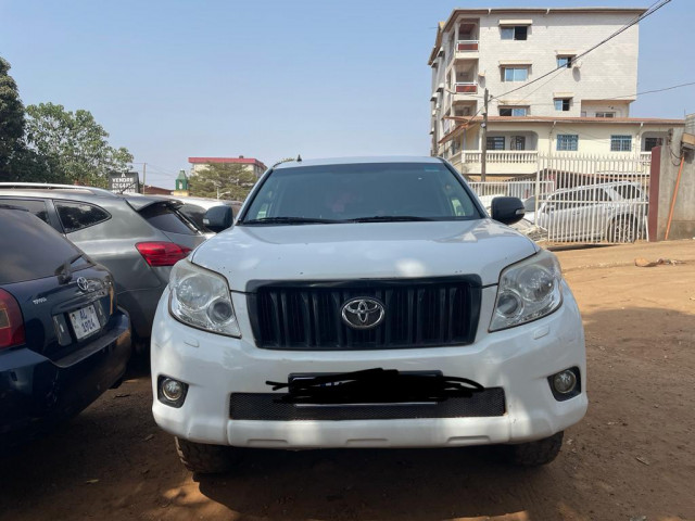 Toyota Land Cruiser Prado, Voitures, Conakry