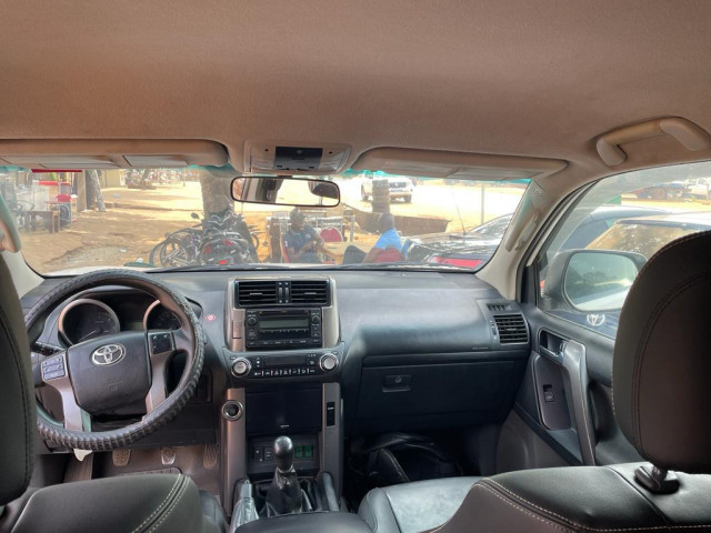 Toyota Land Cruiser Prado, Voitures, Conakry