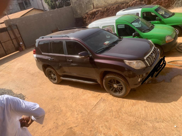 Toyota Land Cruiser Prado, Voitures, Conakry
