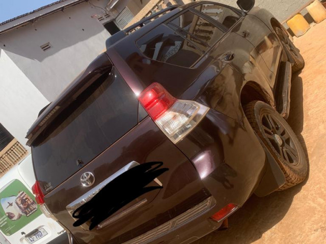 Toyota Land Cruiser Prado, Voitures, Conakry