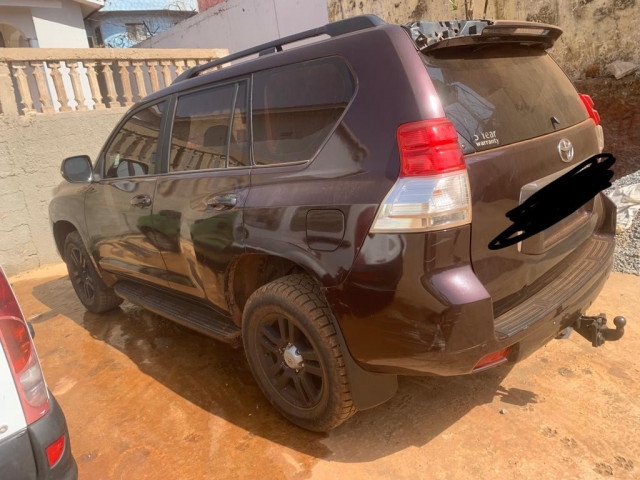 Toyota Land Cruiser Prado, Voitures, Conakry