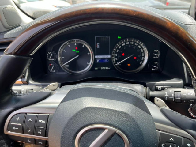 Lexus LX 570, Voitures, Conakry