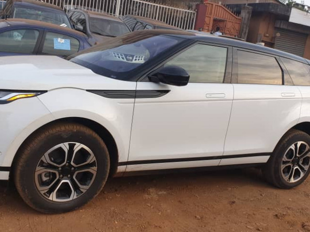 Land Rover Range Rover, Voitures, Conakry