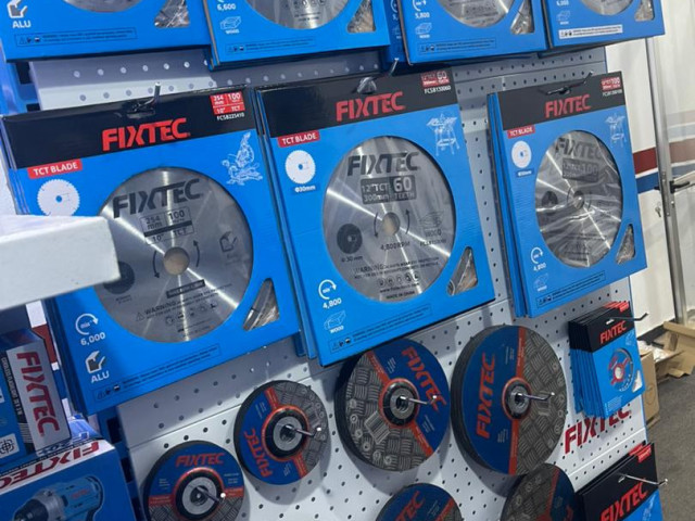 Différents Outils Fixtec, Quincaillerie - Outils, Conakry