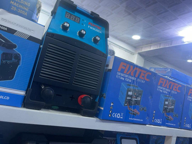 Différents Outils Fixtec, Quincaillerie - Outils, Conakry