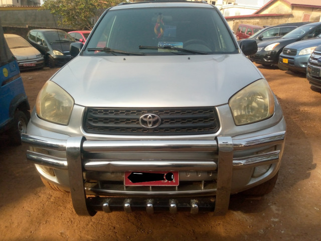 Toyota RAV4, Voitures, Conakry