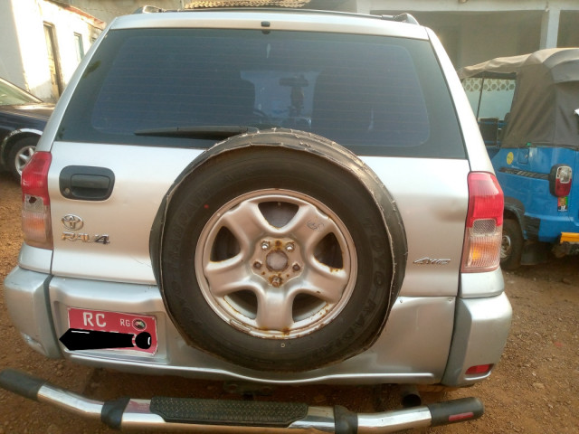 Toyota RAV4, Voitures, Conakry